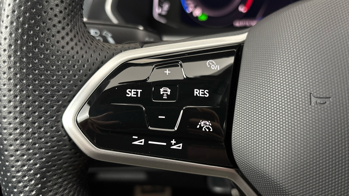 Volkswagen Tiguan Allspace - 14