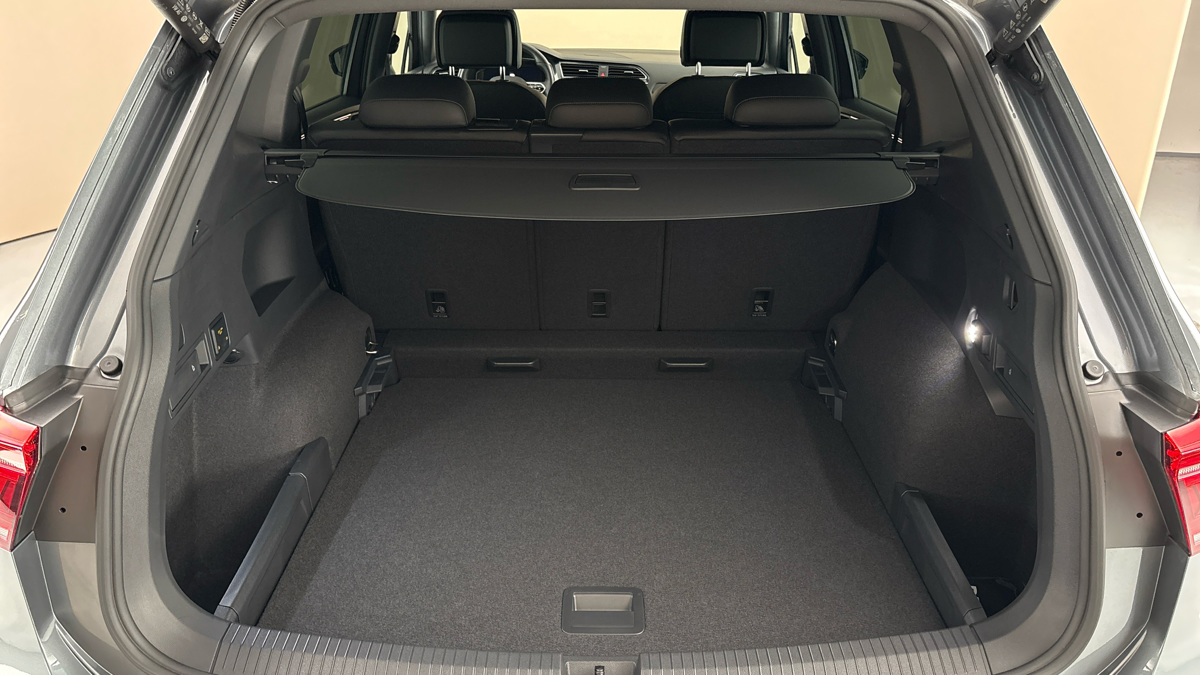 Volkswagen Tiguan Allspace - 17