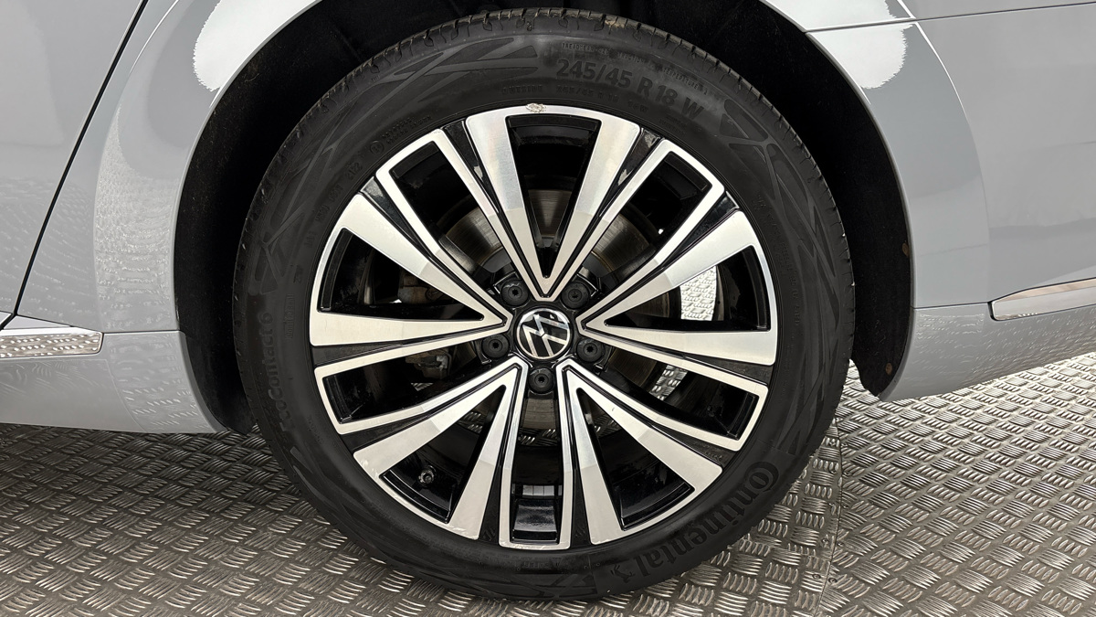 Volkswagen Arteon - 19