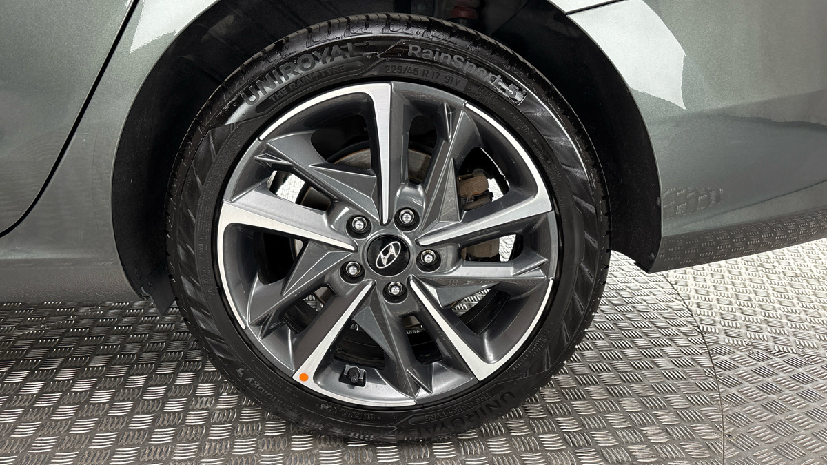 Hyundai i30 - 19