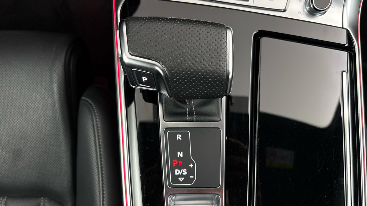 Audi S6 - 28