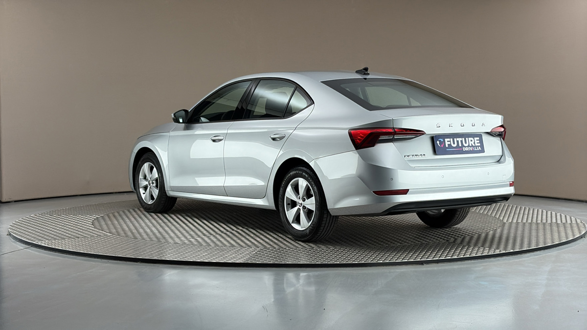 Škoda Octavia - 2