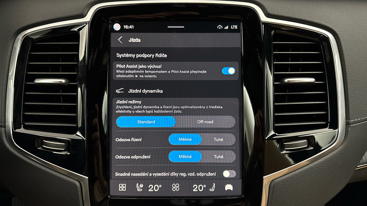 Volvo XC90 - 27