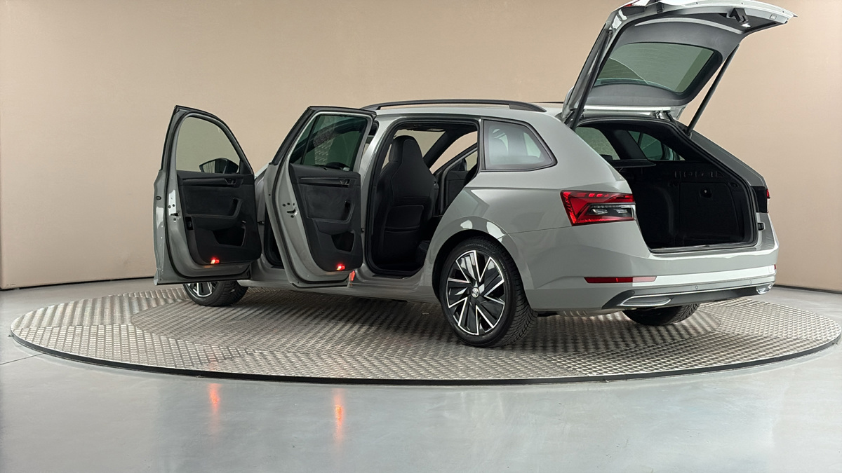 Škoda Superb - 7