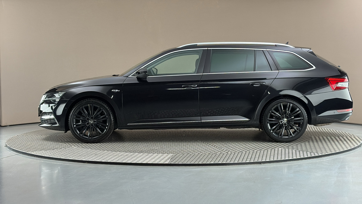 Škoda Superb - 4