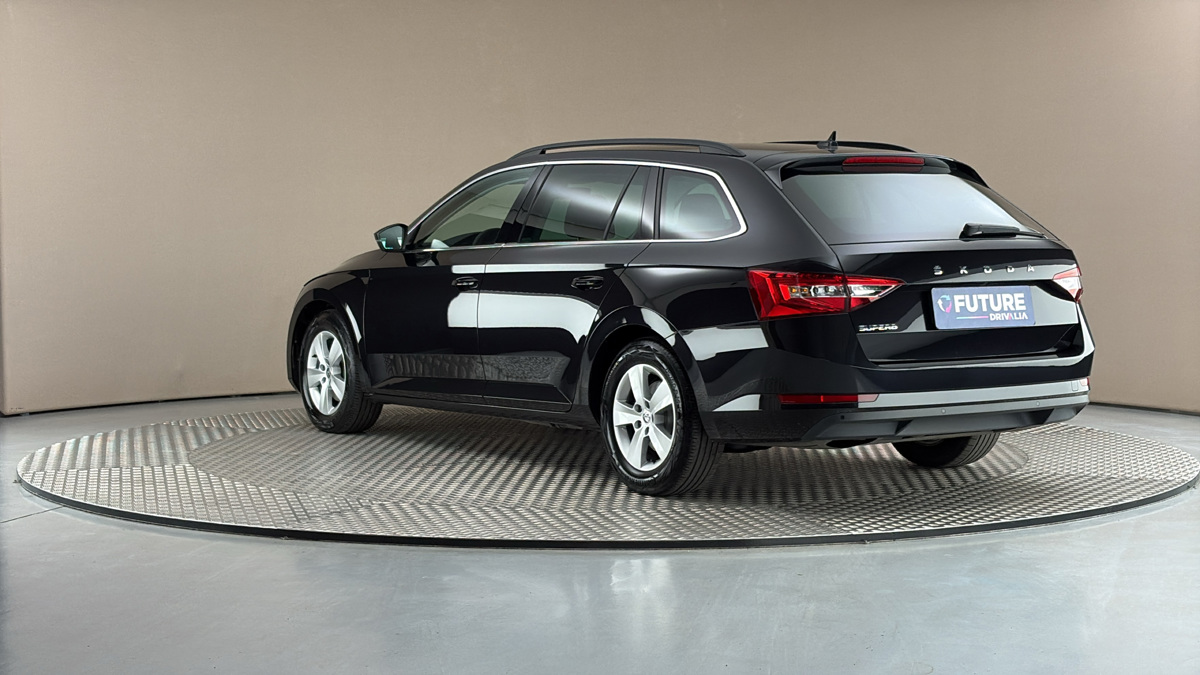 Škoda Superb - 2