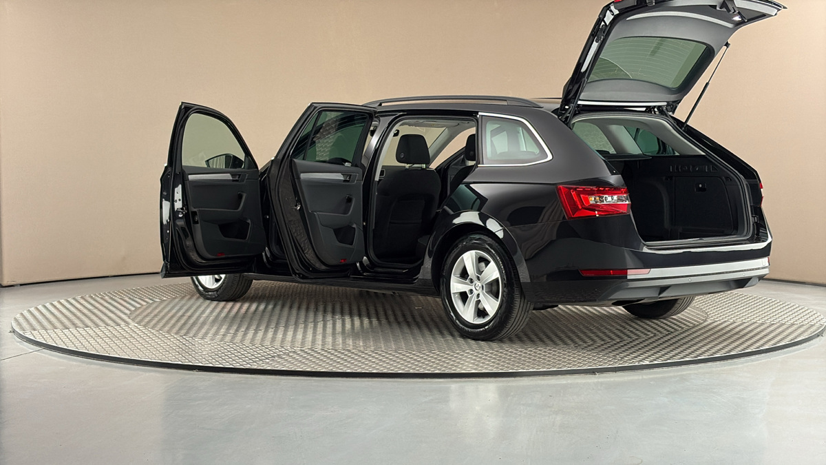 Škoda Superb - 7