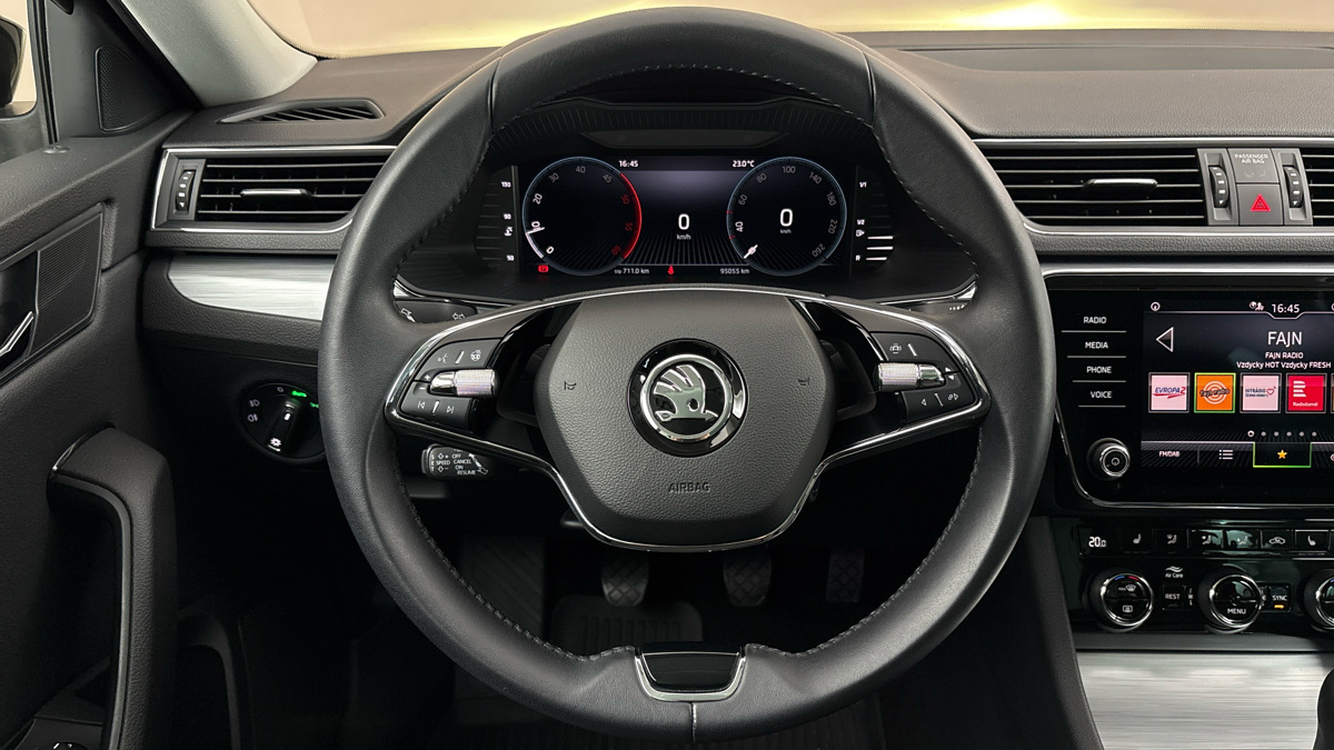 Škoda Superb - 9