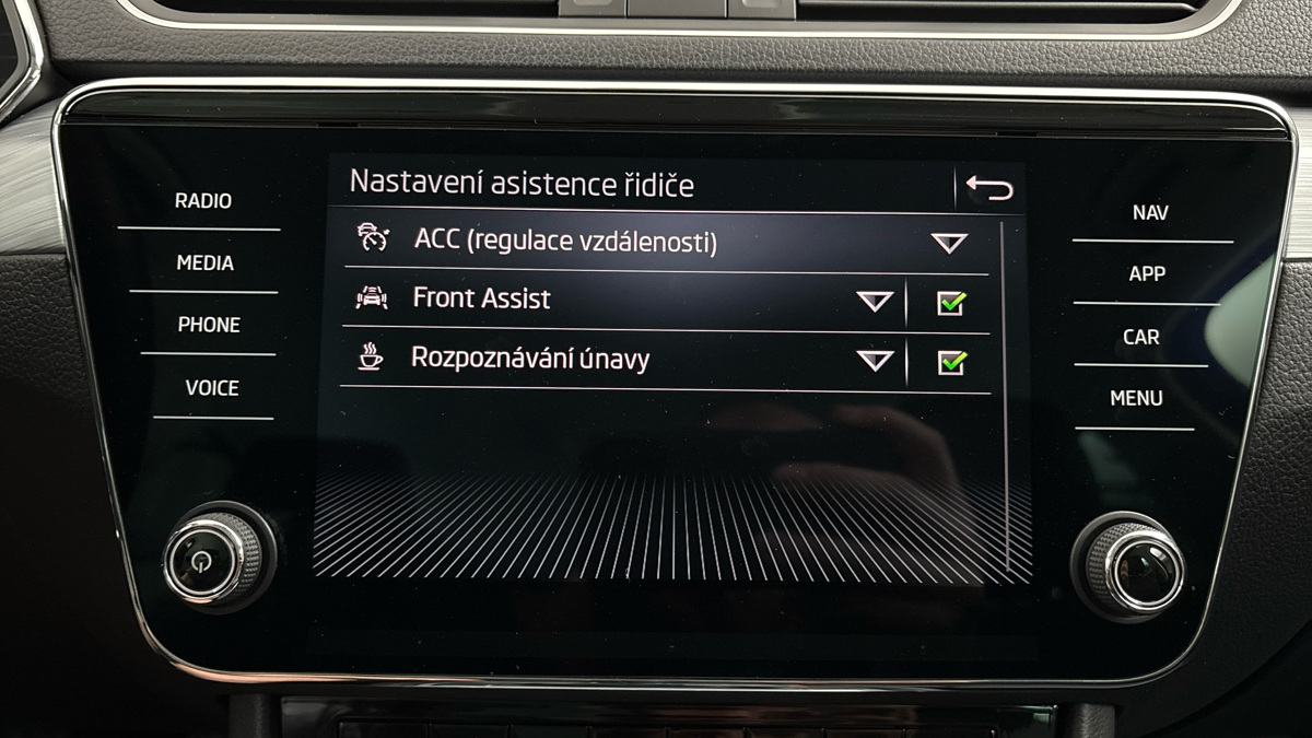 Škoda Superb - 23
