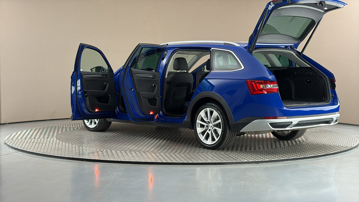 Škoda Superb - 7