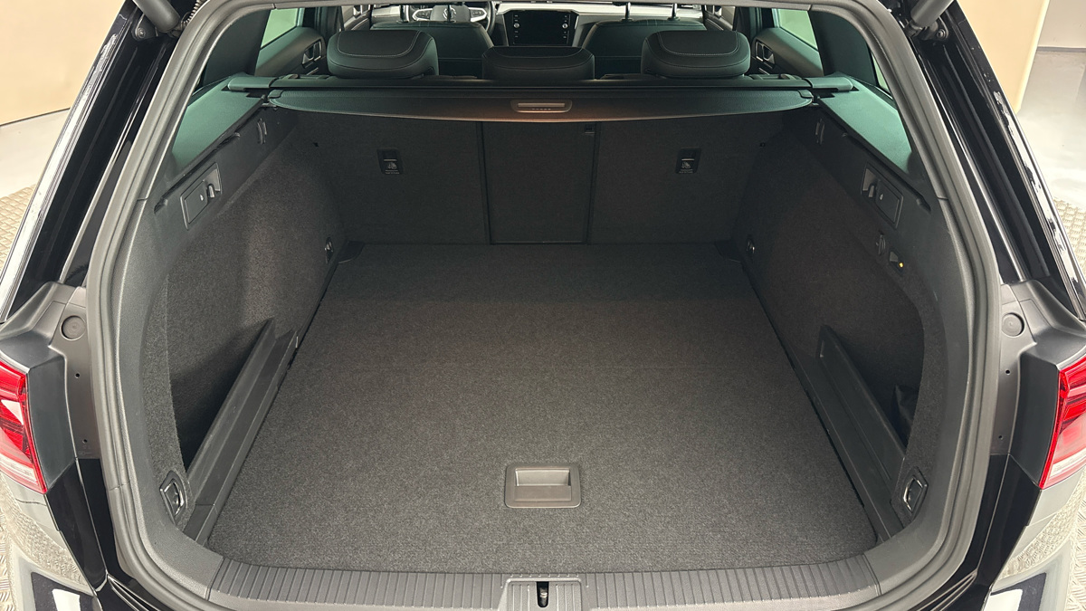 Volkswagen Passat - 17
