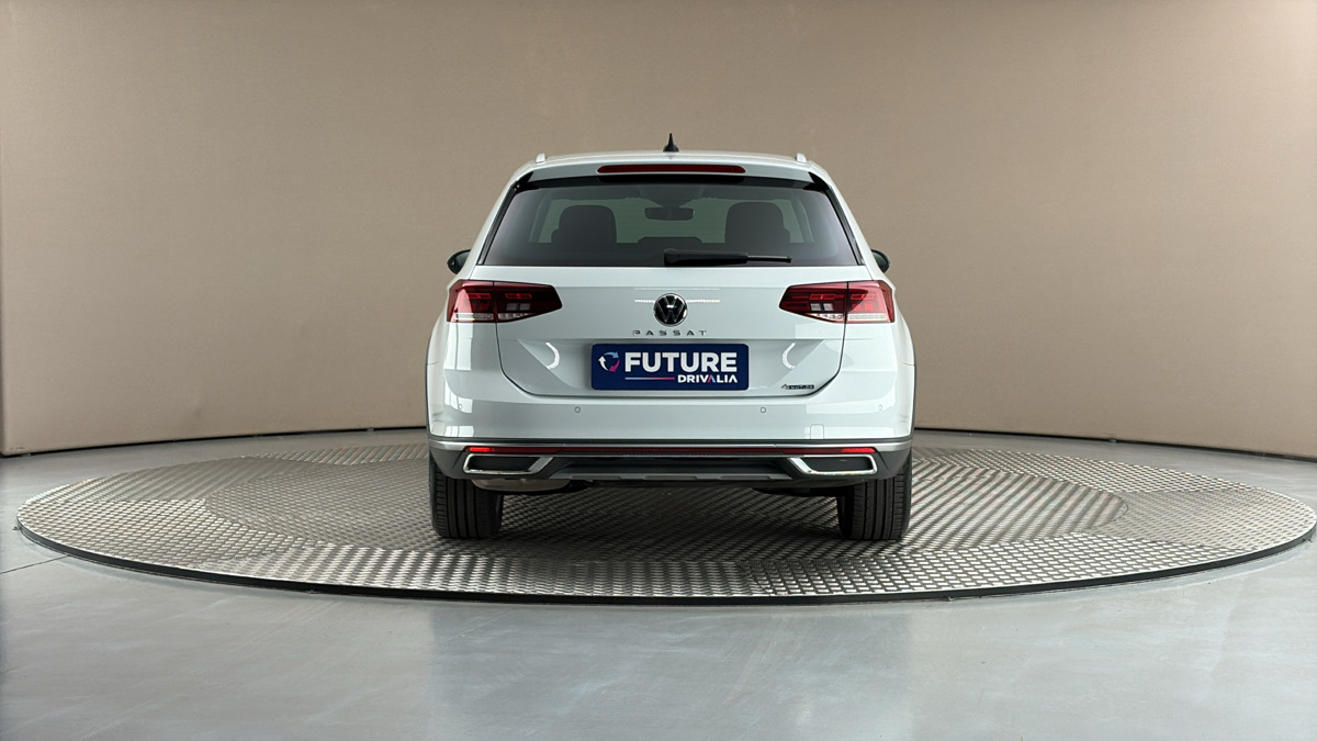 Volkswagen Passat - 5