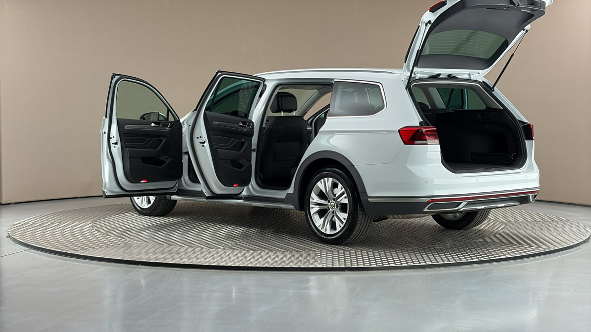 Volkswagen Passat - 7