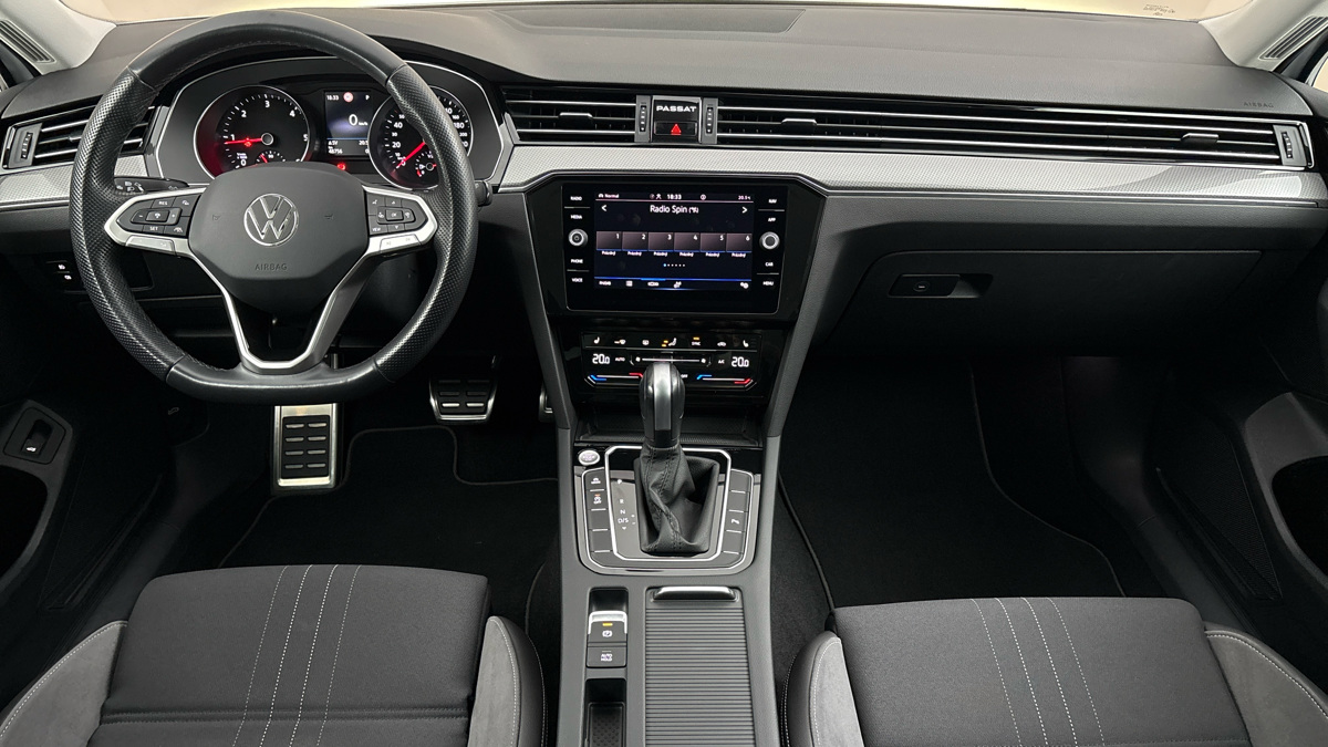 Volkswagen Passat - 8