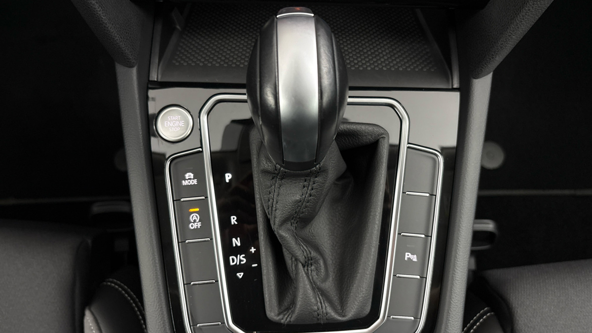 Volkswagen Passat - 23