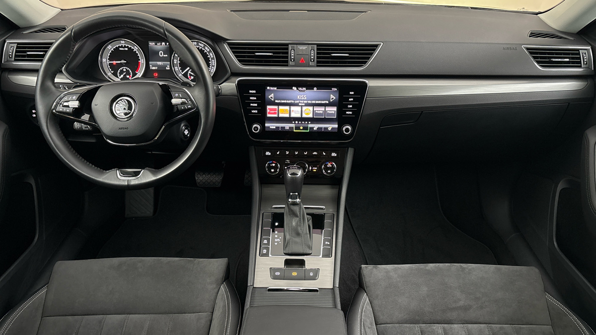 Škoda Superb - 8