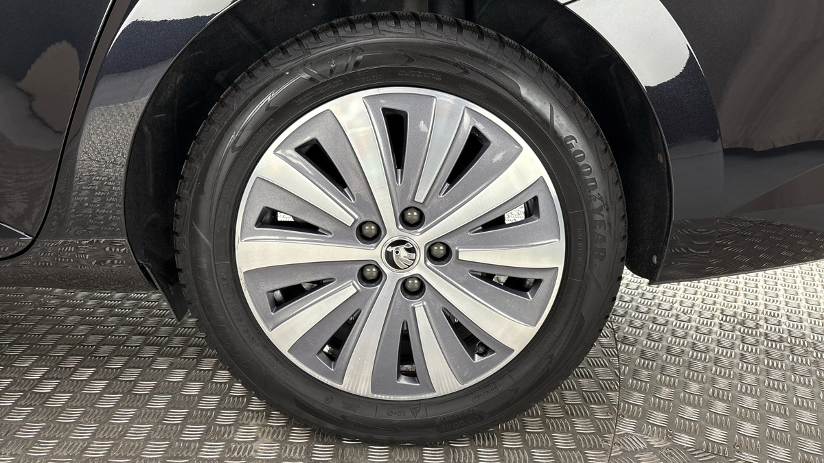 Škoda Superb - 19