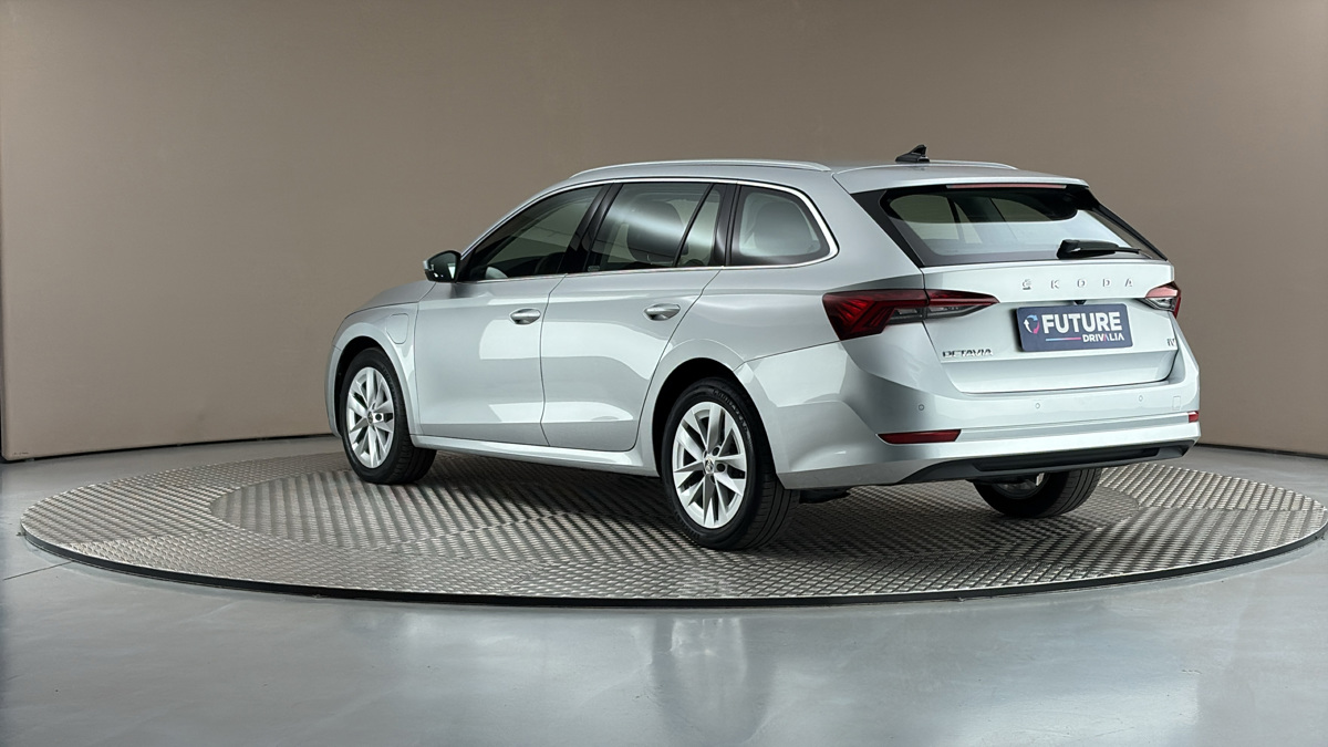 Škoda Octavia - 2