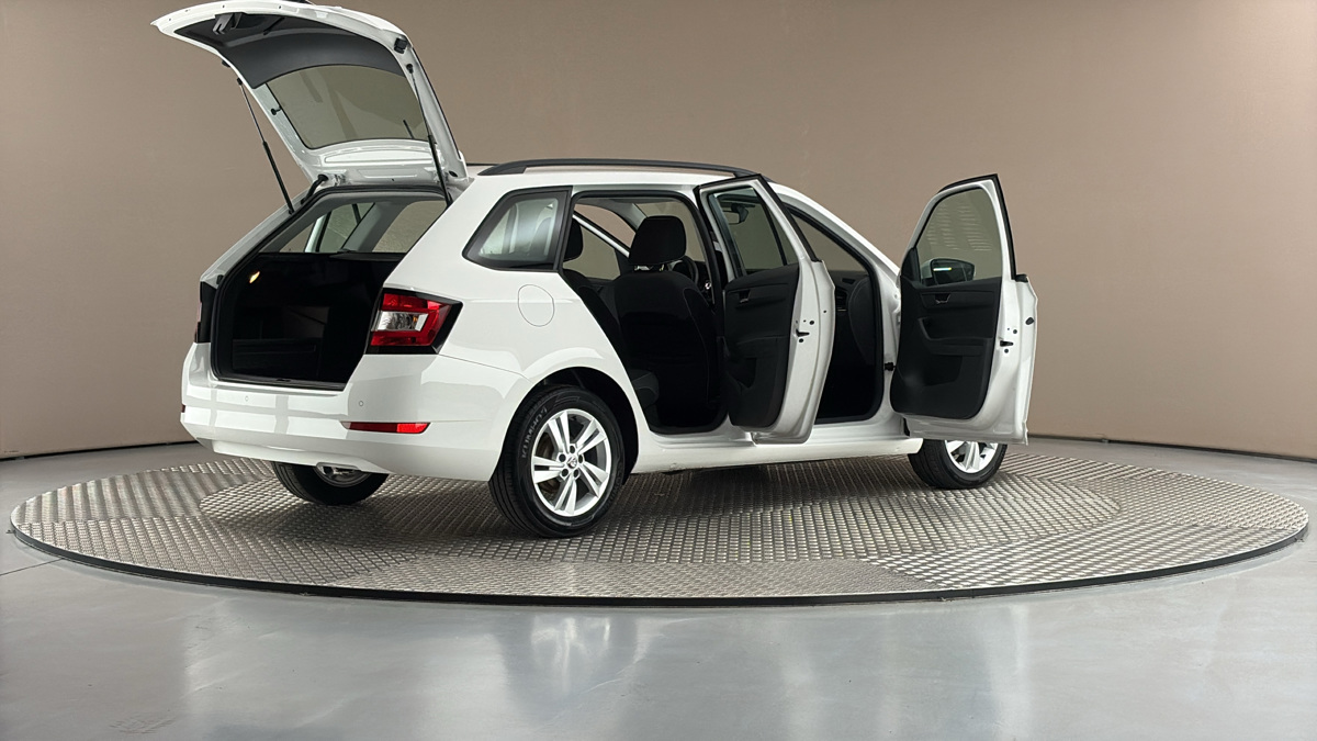 Škoda Fabia - 6