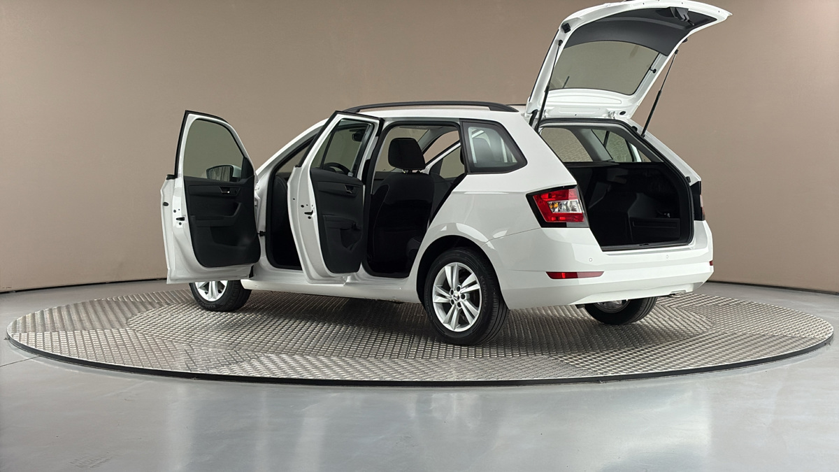 Škoda Fabia - 7
