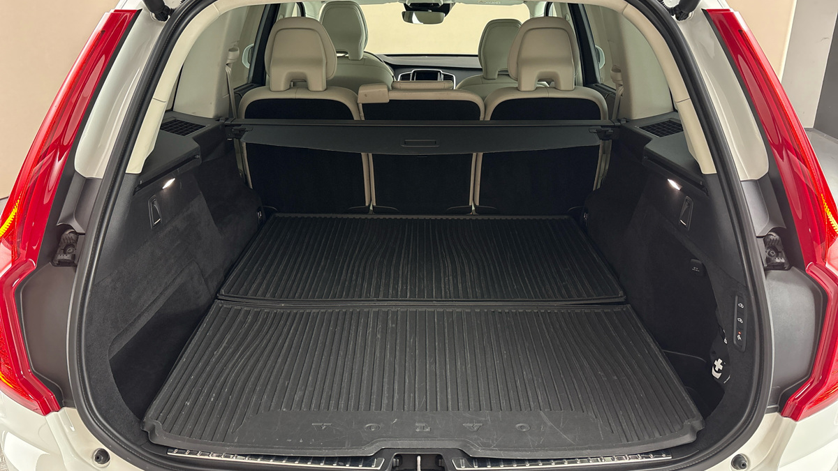 Volvo XC90 - 17