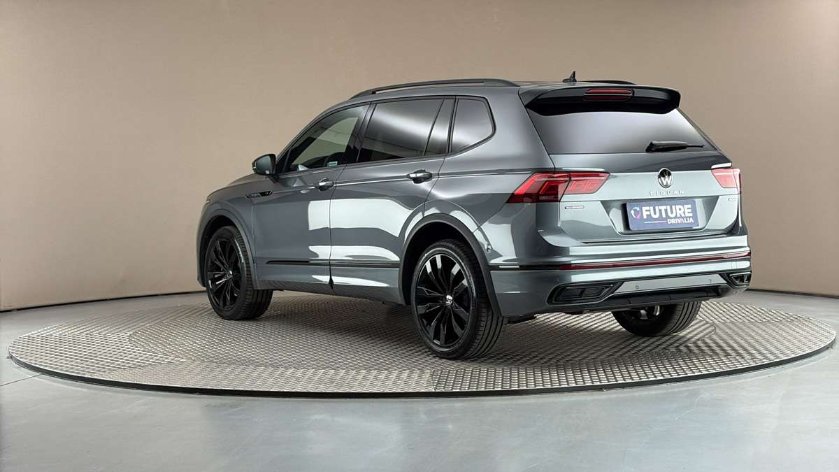 Volkswagen Tiguan Allspace - 2