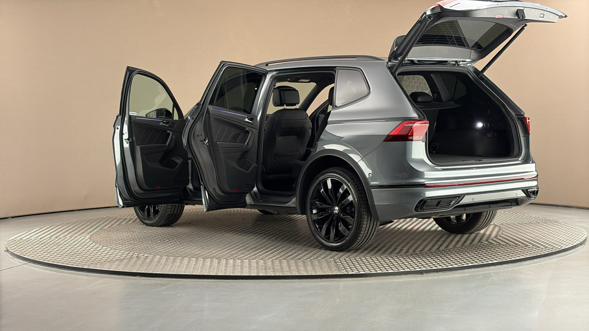 Volkswagen Tiguan Allspace - 7