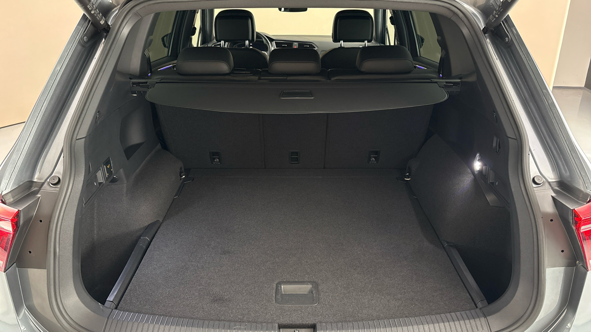 Volkswagen Tiguan Allspace - 17