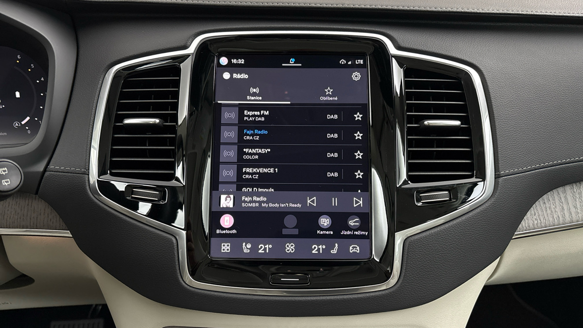 Volvo XC90 - 11