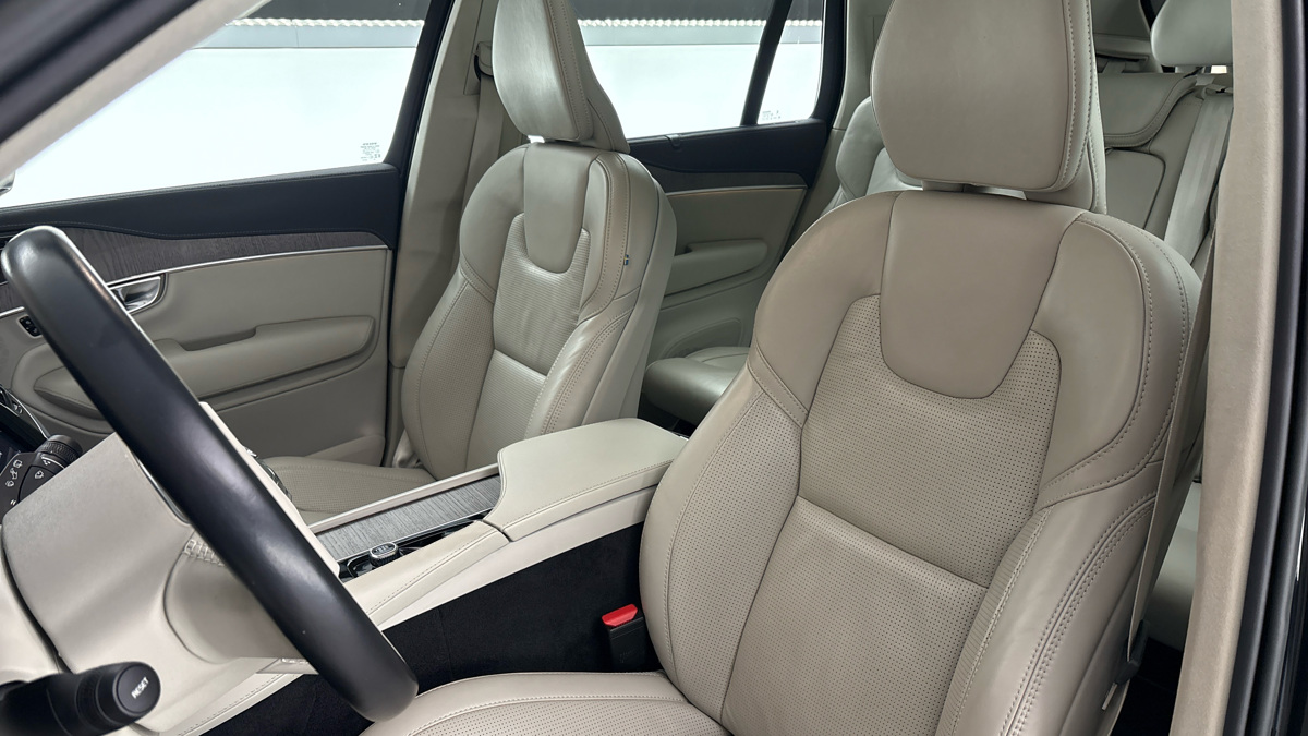 Volvo XC90 - 15