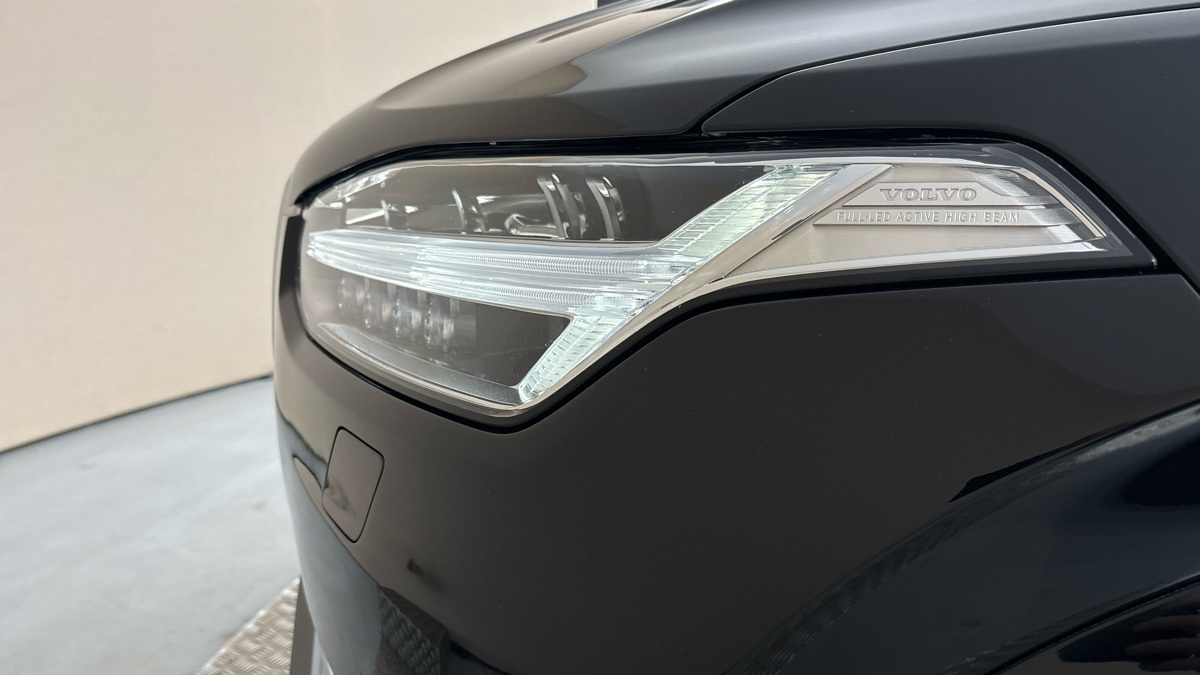 Volvo XC90 - 18