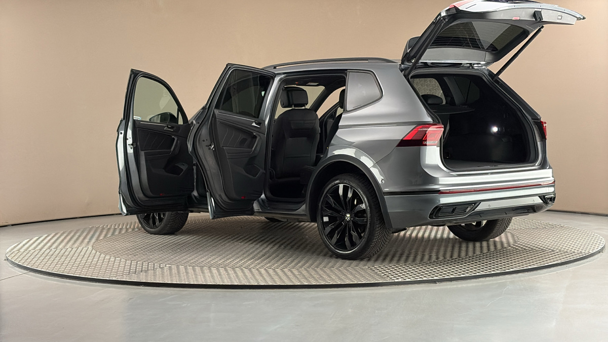 Volkswagen Tiguan Allspace - 7