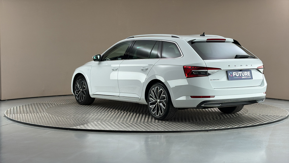 Škoda Superb - 2