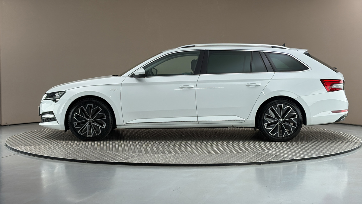 Škoda Superb - 4