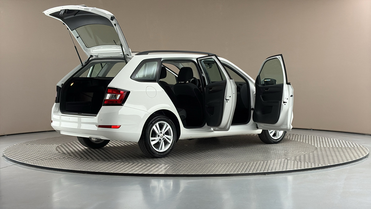 Škoda Fabia - 6
