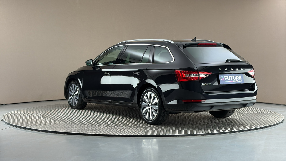 Škoda Superb - 2