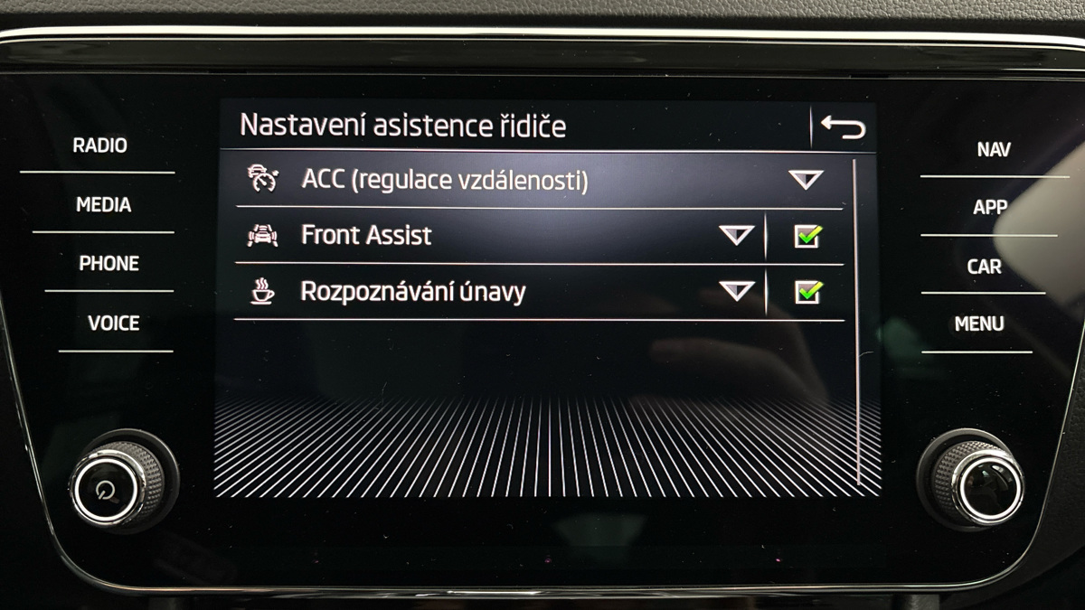Škoda Superb - 26