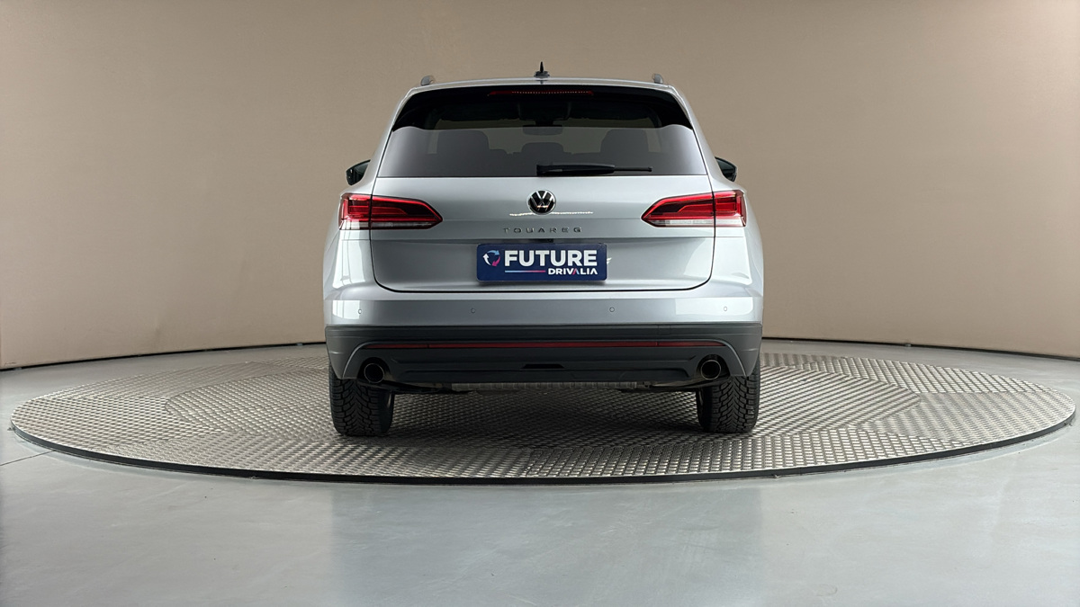 Volkswagen Touareg - 5
