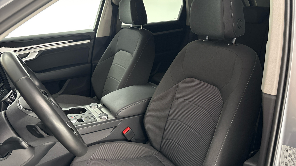 Volkswagen Touareg - 15