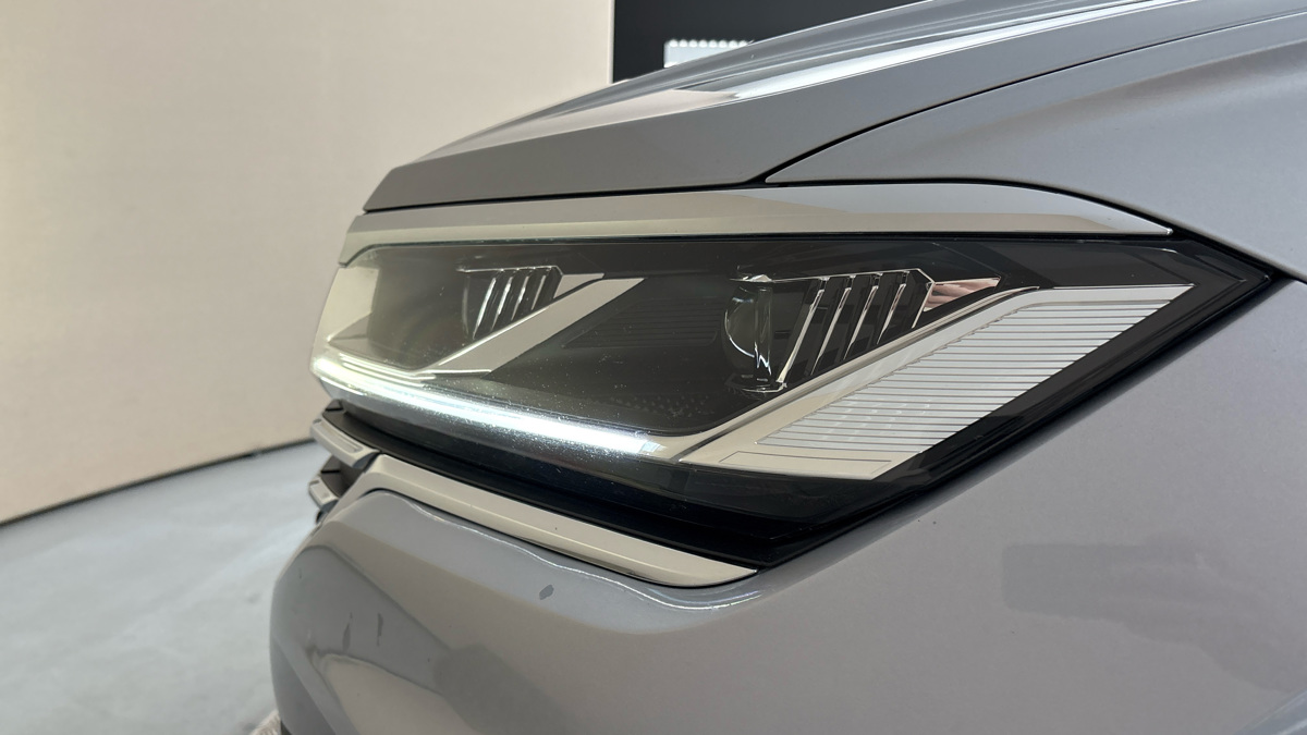 Volkswagen Touareg - 18
