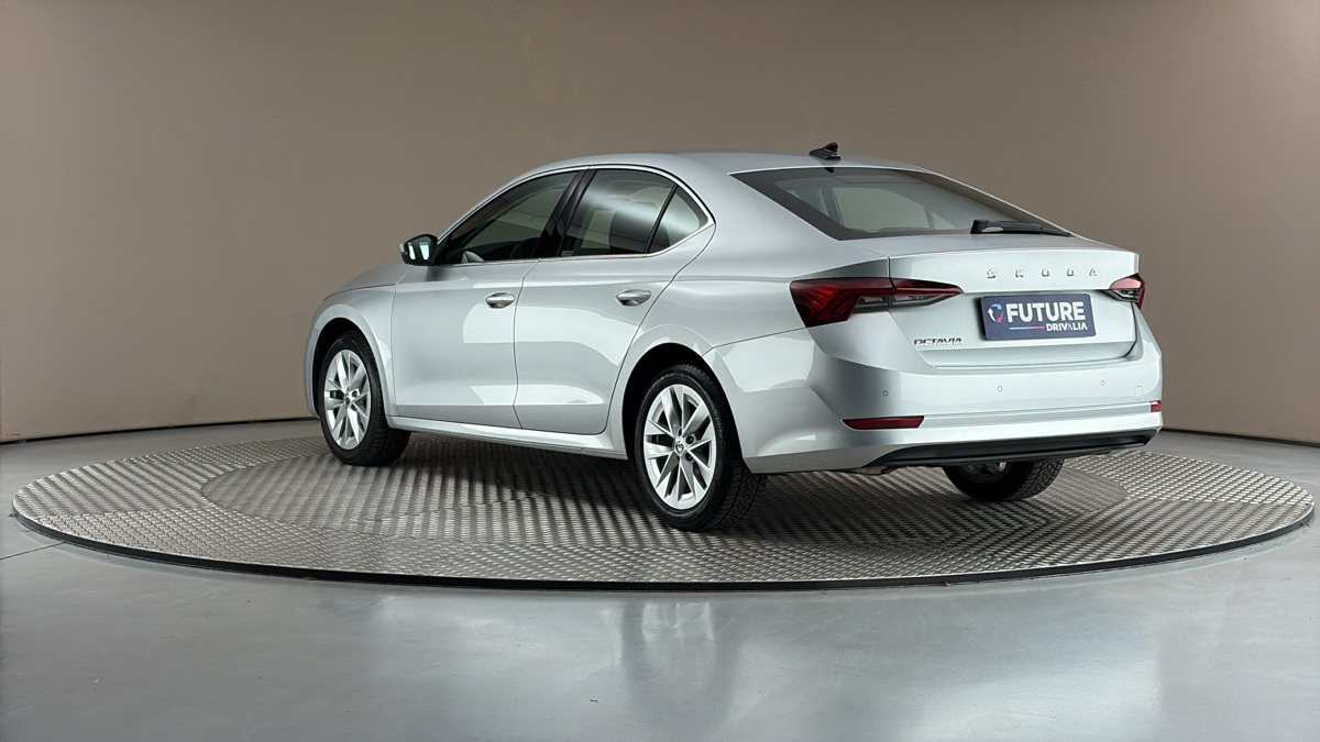 Škoda Octavia - 2
