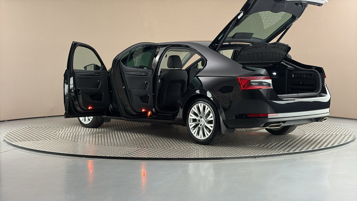 Škoda Superb - 7