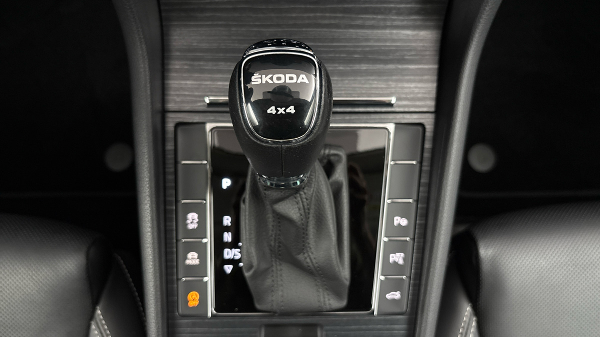Škoda Superb - 28
