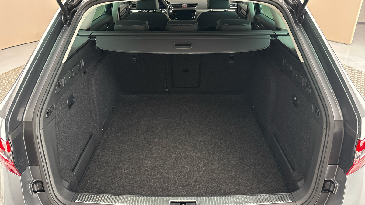Škoda Superb - 17