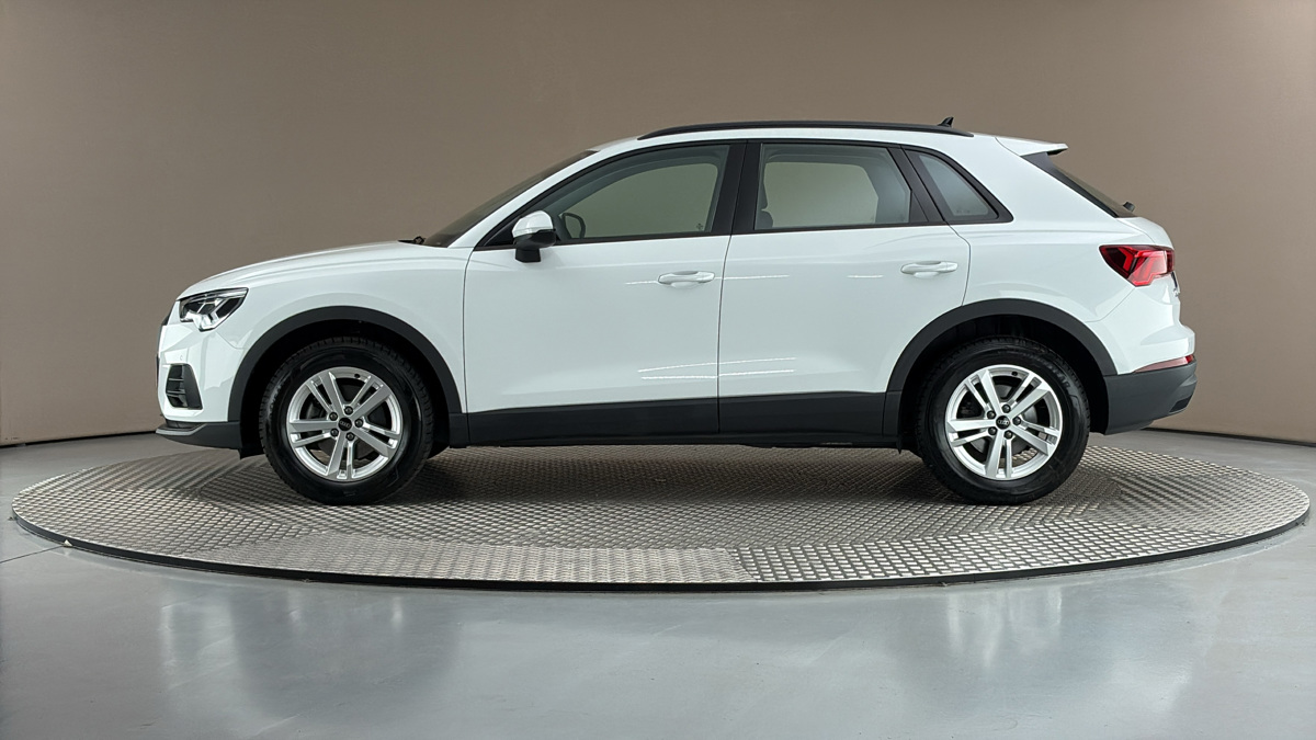 Audi Q3 - 4
