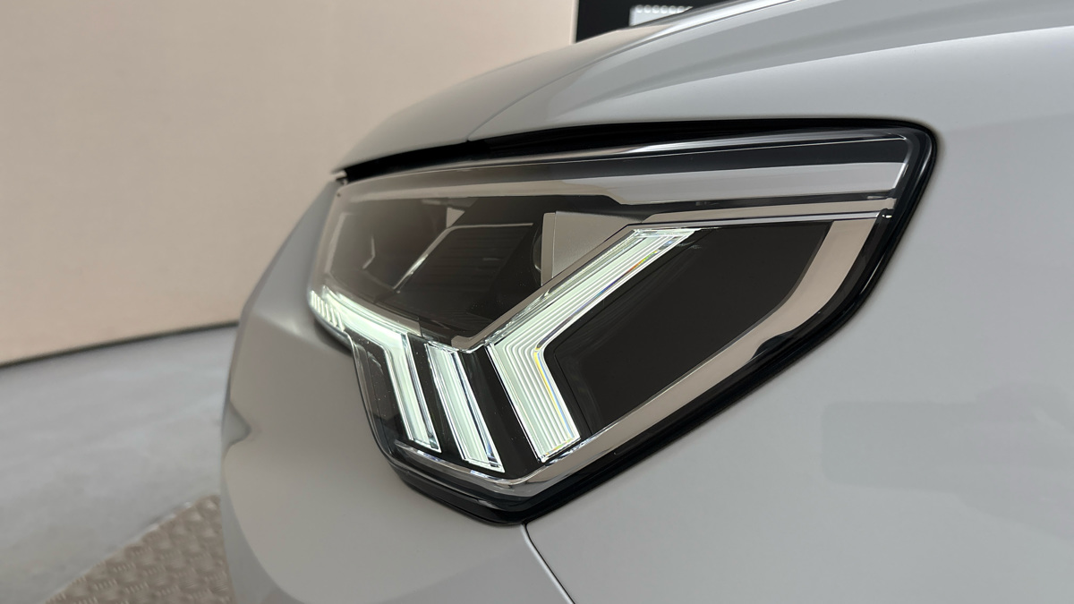 Audi Q3 - 18