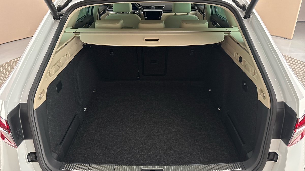 Škoda Superb - 17