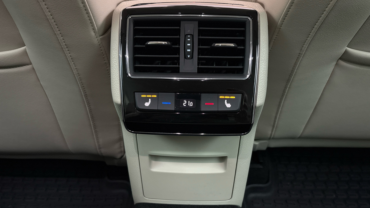Škoda Superb - 24