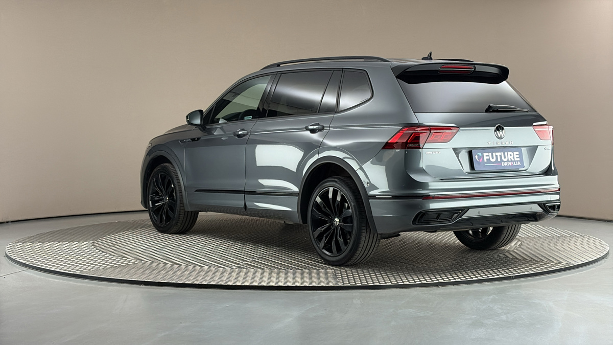 Volkswagen Tiguan Allspace - 2
