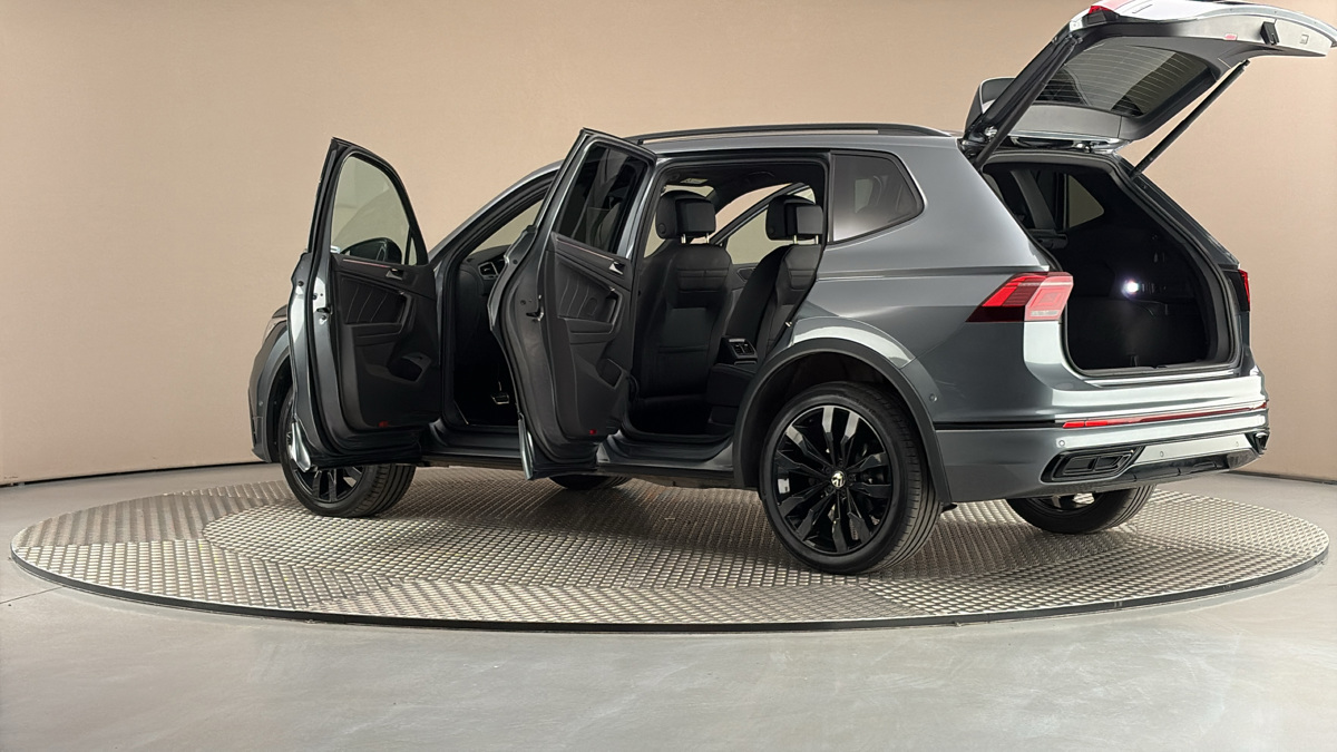 Volkswagen Tiguan Allspace - 7